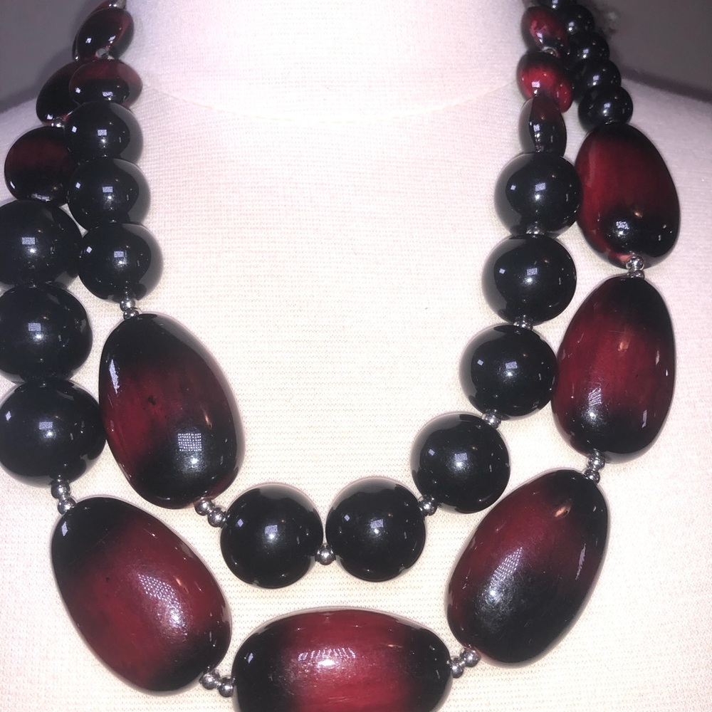 Elegant Black and Red Beaded Necklace 2 strand adjustable exquisiteChico’s brand